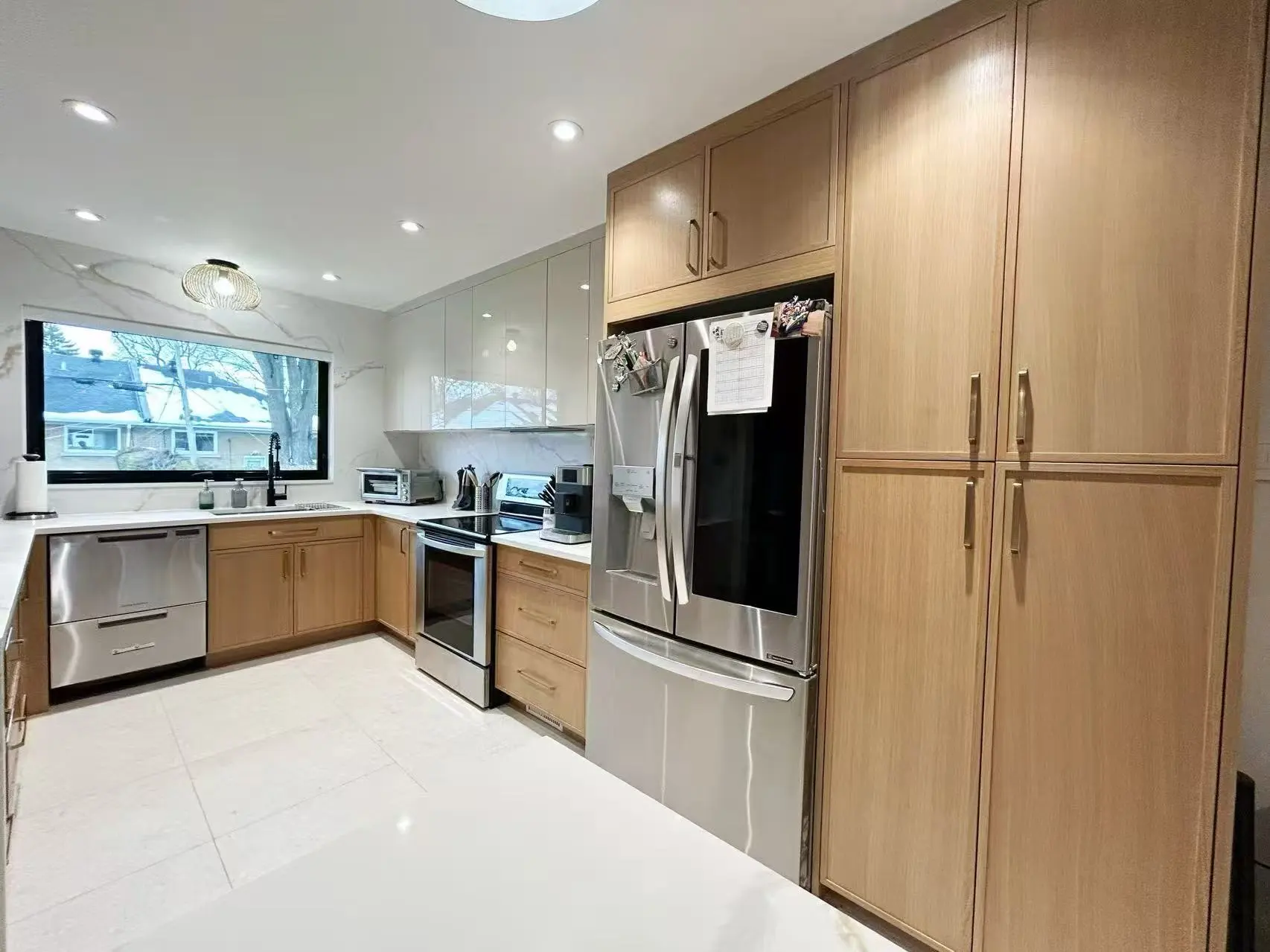 Customer Kitchen 24